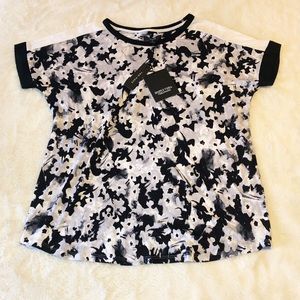 Sold. 2 Piece! Simply Vera Vera Wang